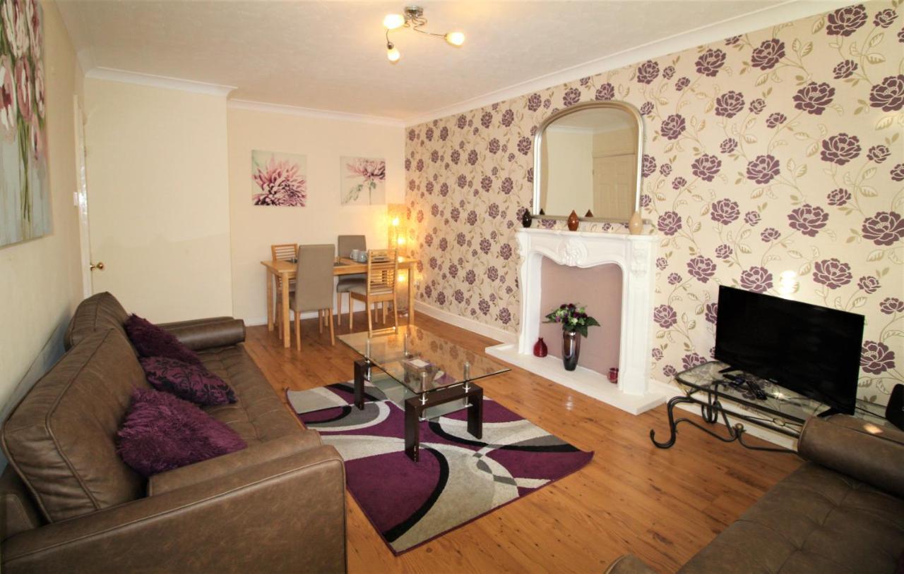 Doncaster - Boswell - Large Balcony Apartment - 2 Double Beds - 2 Bedrooms - Close To Town & Racecourse - Off Street Parking 2 Cars - Fast Wifi Eksteriør bilde